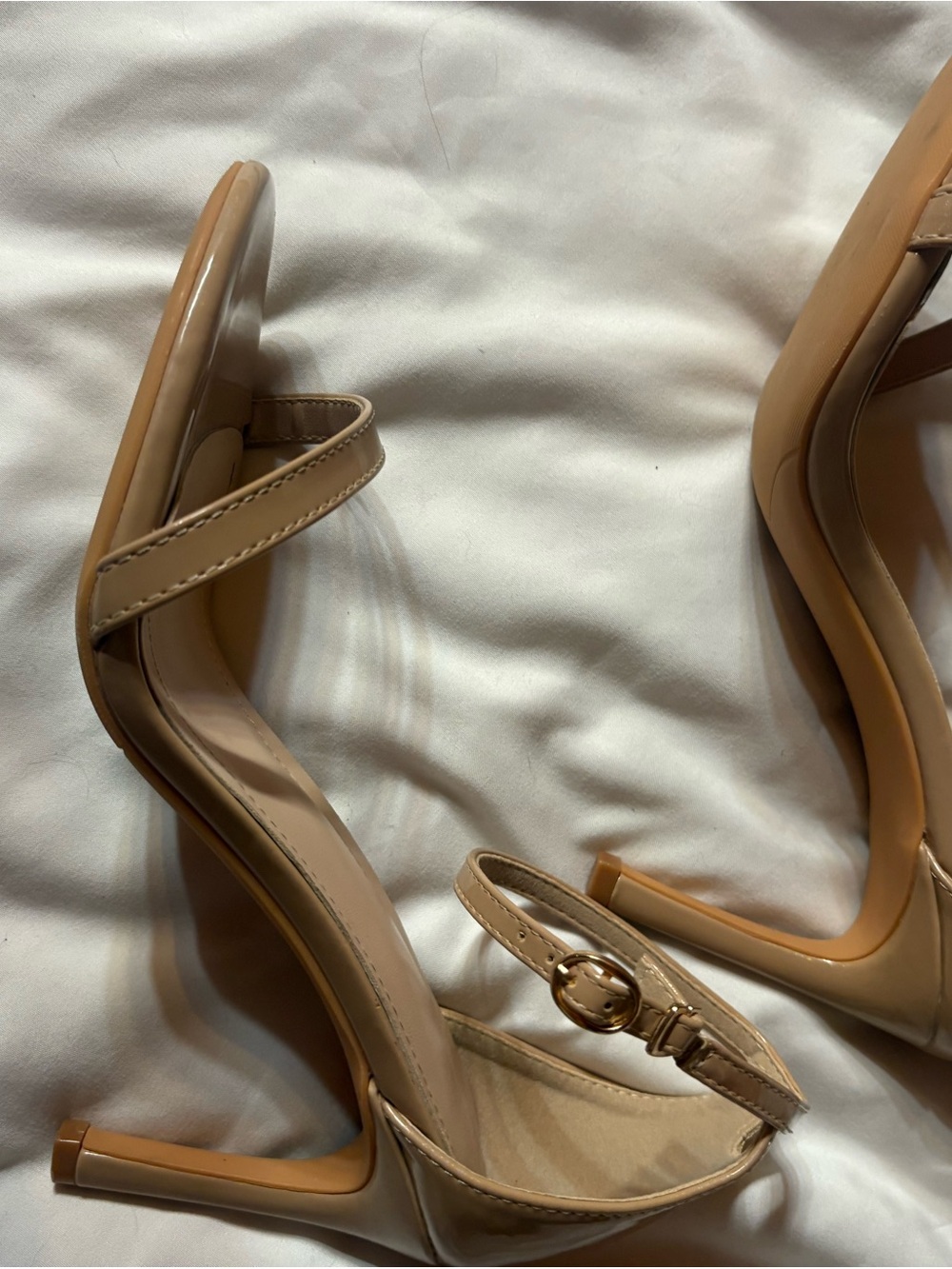 VEGAS_POSH
Nude Ankle-Strap Women's Sandals - Picture 2 of 5